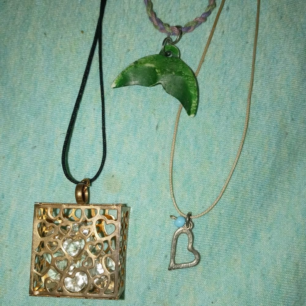 Two Handmade Necklaces - Picture 2 of 5